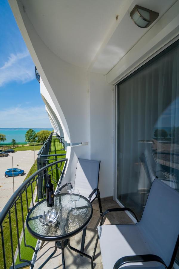 Csenge Apartman Siófok Exterior foto